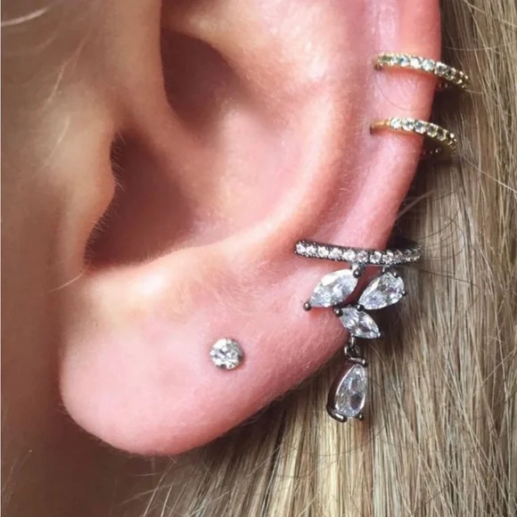 Ear Cuff Earring (Right) - Picture 1 of 4
